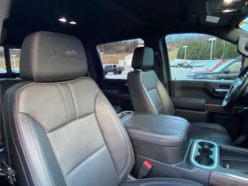 Used 2023 Chevrolet Silverado 3500 High Country w/ Z71 Off-Road Package image 23