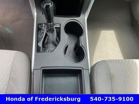 Used 2017 Toyota Camry LE FWD image 35
