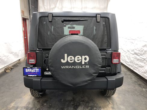 Used 2013 Jeep Wrangler Sport image 7