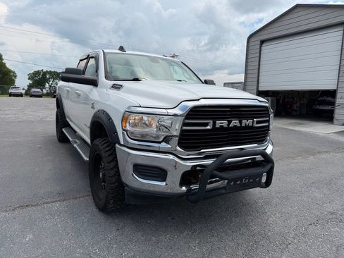 Used 2019 RAM 2500 Big Horn AWD/4WD image 2