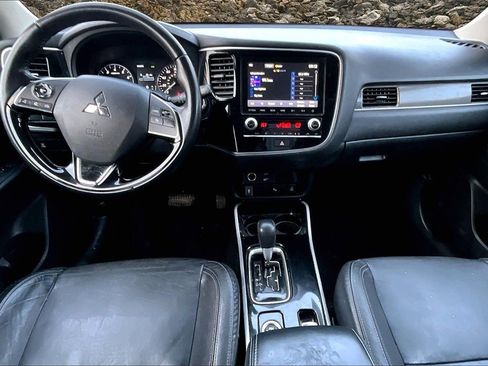 Used 2020 Mitsubishi Outlander SE image 14