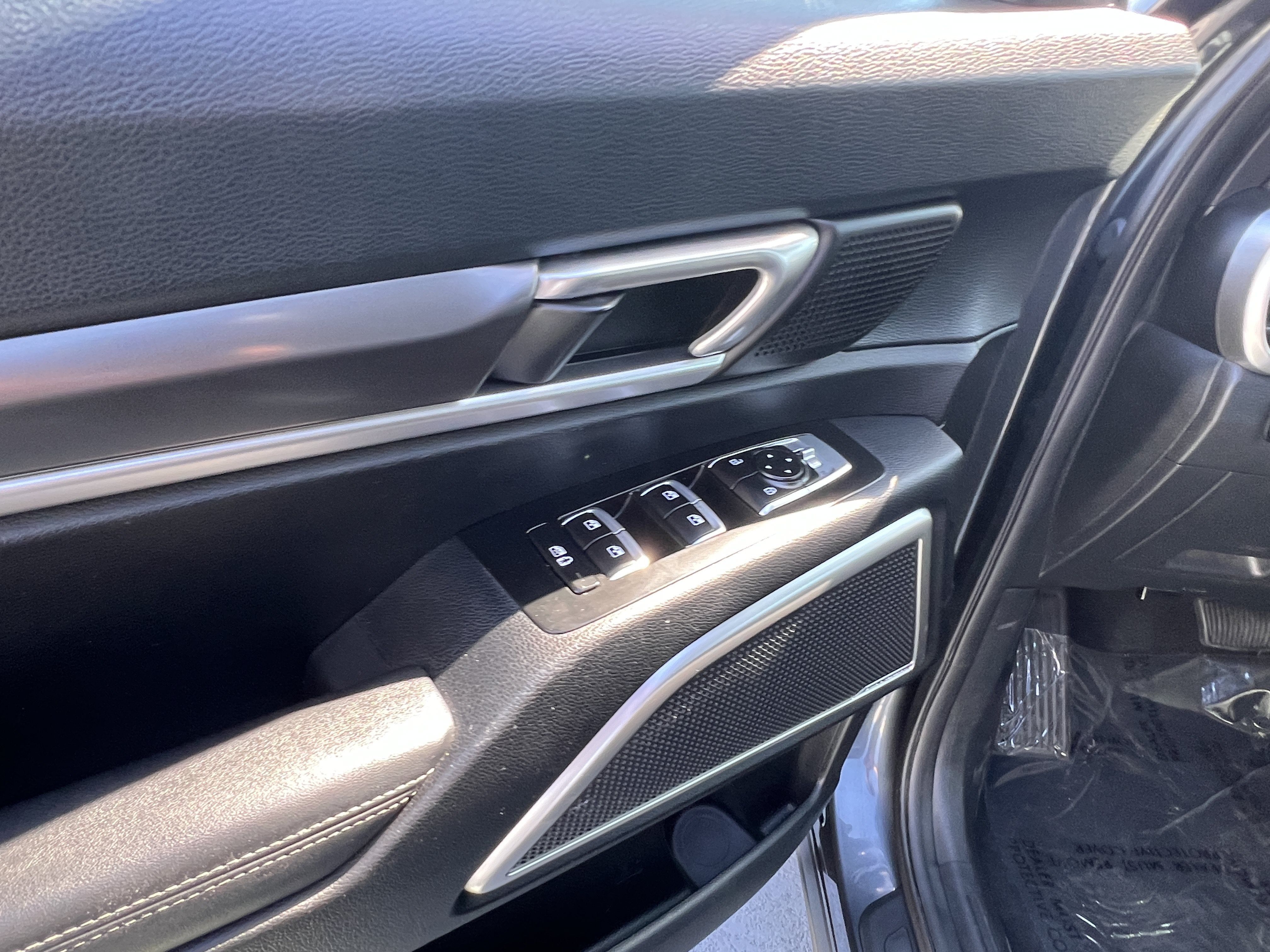 Certified 2023 Kia Telluride S FWD image 24