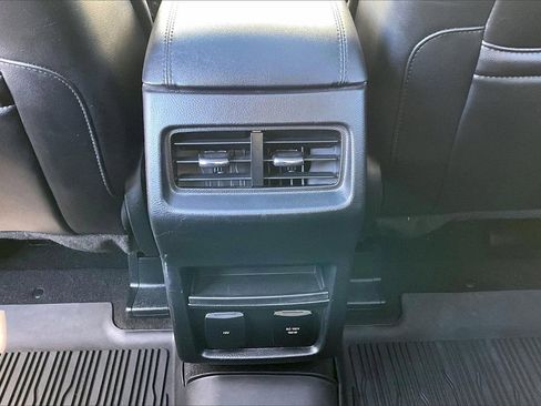 Used 2020 Ford Edge SEL w/ Convenience Package image 17