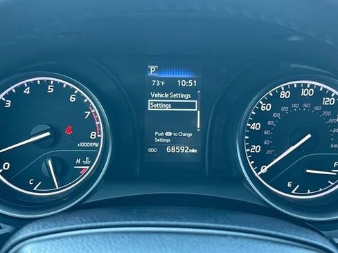 Used 2024 Toyota Camry SE image 28