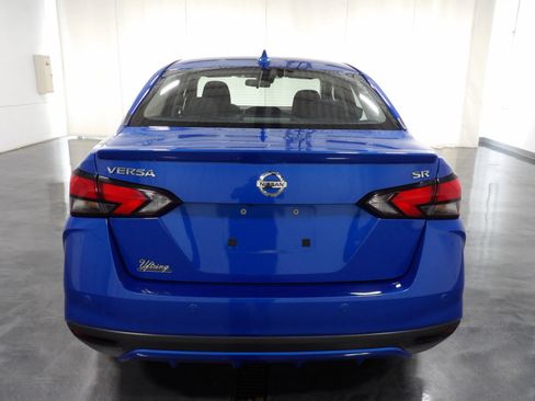 Used 2022 Nissan Versa SR w/ Convenience Package FWD image 6