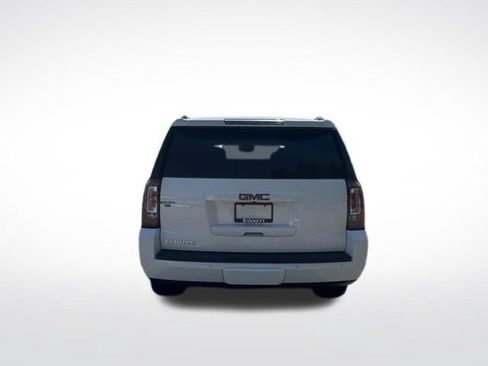 Used 2020 GMC Yukon SLT w/ Premium Edition AWD/4WD image 8