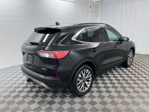Used 2022 Ford Escape Titanium w/ Class II Trailer Tow Package image 6