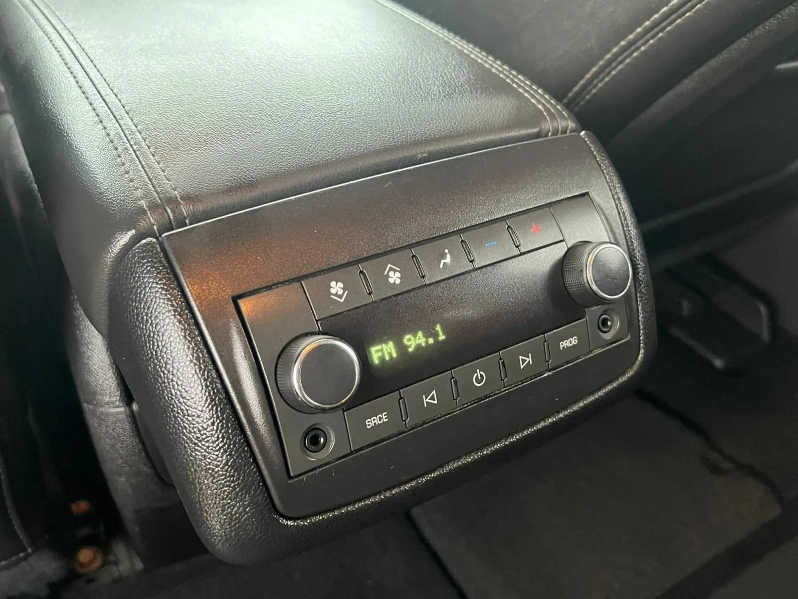 Used 2015 GMC Acadia SLT AWD/4WD image 43