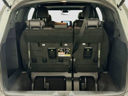 Used 2023 Toyota Sienna XLE Woodland Edition AWD/4WD image 26