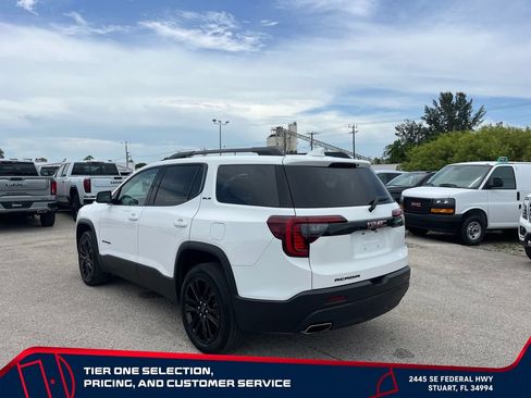 Used 2023 GMC Acadia SLE w/ Driver Convenience Package FWD image 5