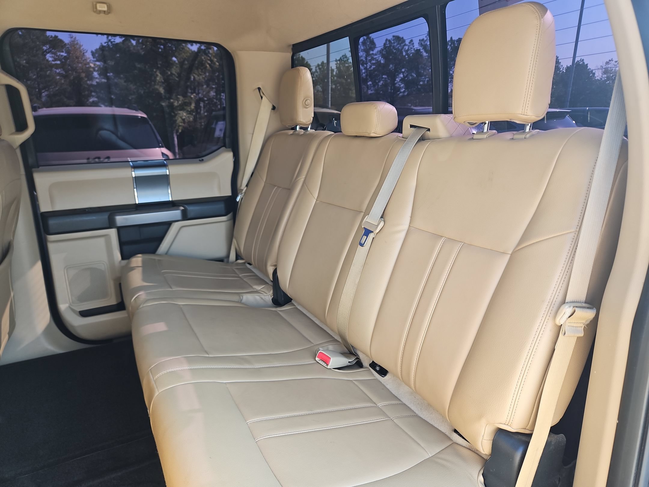 Used 2016 Ford F150 XLT w/ Equipment Group 302A Luxury AWD/4WD image 31