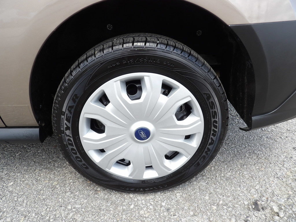Used 2020 Ford Transit Connect XL FWD image 47