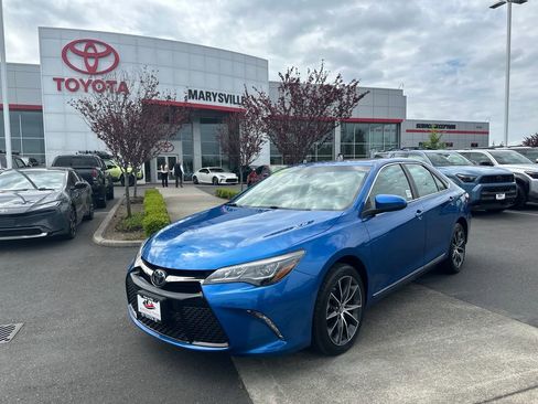 Used 2017 Toyota Camry XSE w/ Advanced Technology Package FWD image 1