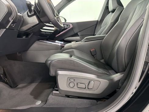 Used 2025 BMW X3 xDrive30i w/ Premium Package image 14