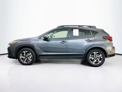 Used 2024 Subaru Crosstrek 2.0i Premium image 4