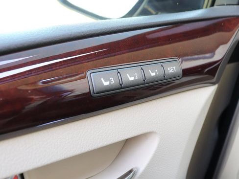 Used 2014 Lexus LX 570 4WD image 81