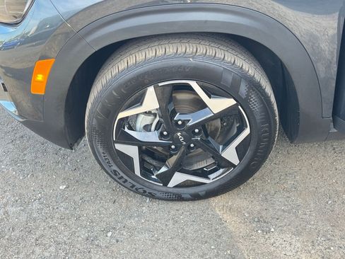 Used 2025 Kia Seltos S image 31