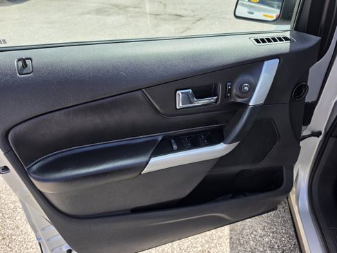 Used 2013 Ford Edge SE AWD/4WD image 12