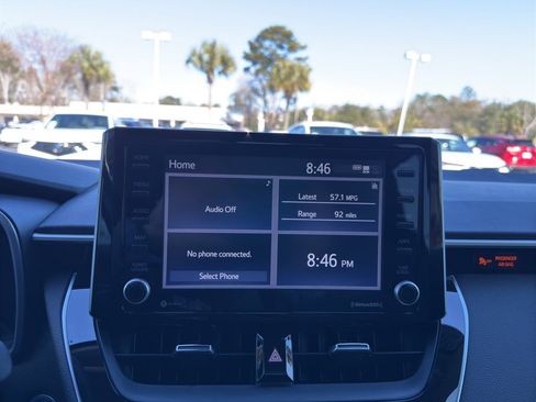 Used 2022 Toyota Corolla LE image 20