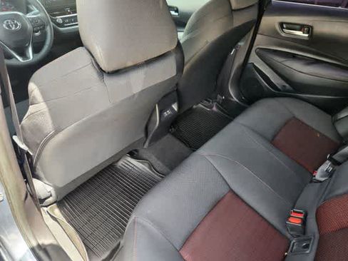 Used 2025 Toyota Corolla SE FWD image 12