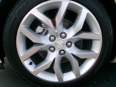 Used 2014 Chevrolet Impala LTZ FWD image 9