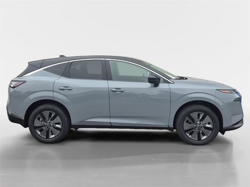 Used 2025 Nissan Murano SL image 3