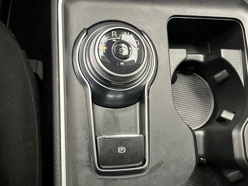 Certified 2024 Ford Edge SE w/ Cargo Accessory Package image 23