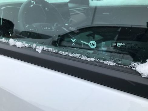 Certified 2023 GMC Canyon AT4 w/ AT4 Premium Package image 5