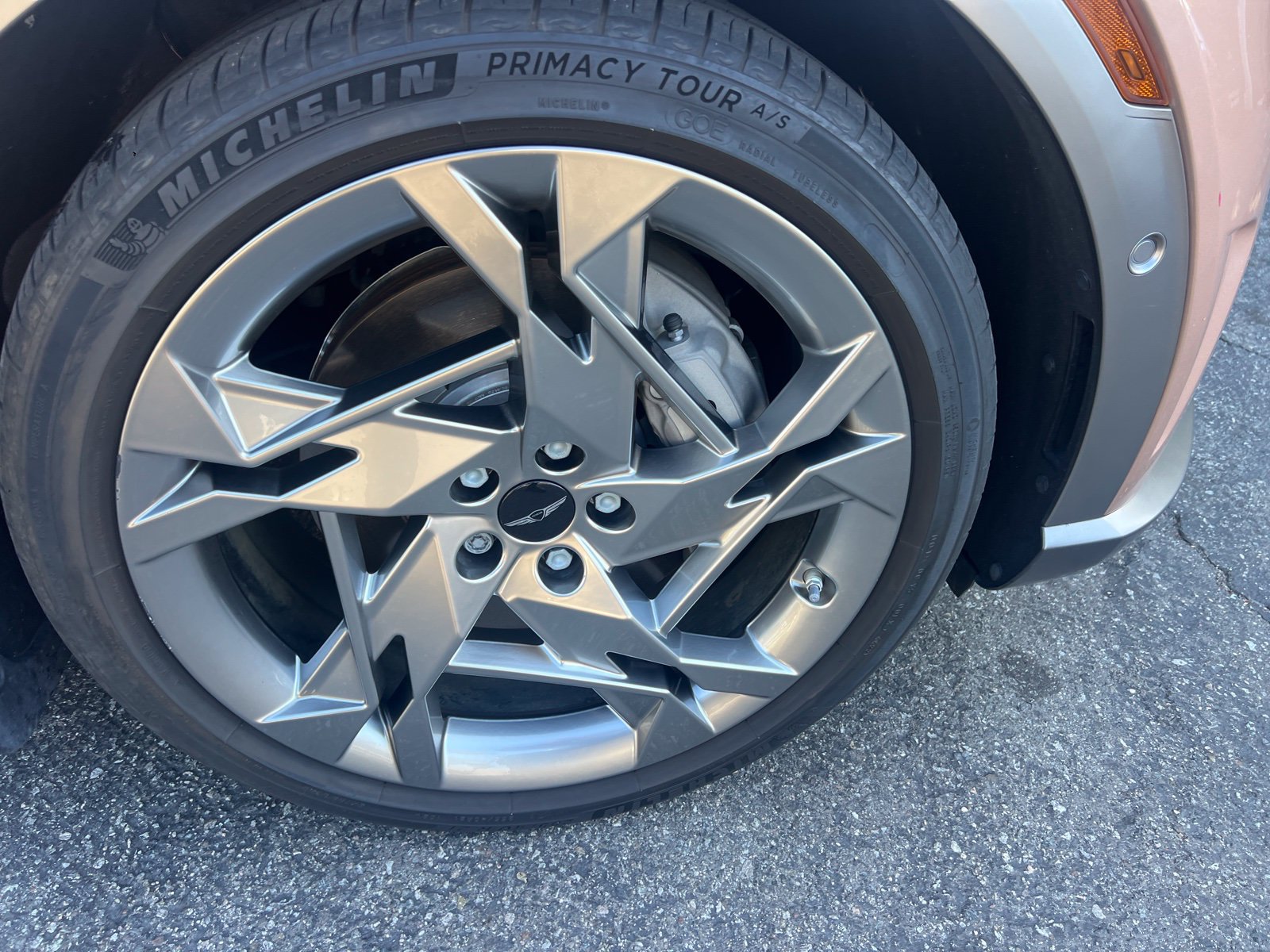 Used 2023 Genesis GV60 Performance AWD/4WD image 8