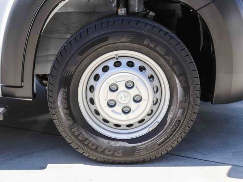 Used 2026 RAM ProMaster 2500 FWD image 9