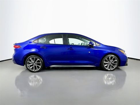 Used 2021 Toyota Corolla SE image 9