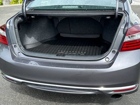 Used 2017 Honda Accord EX-L image 20