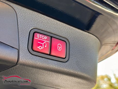 Used 2022 Mercedes-Benz GLB 250 4MATIC image 18