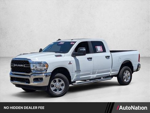 Used 2024 RAM 2500 Big Horn AWD/4WD image 1