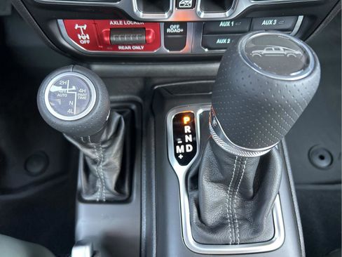 New 2026 Jeep Gladiator Mojave AWD/4WD image 19