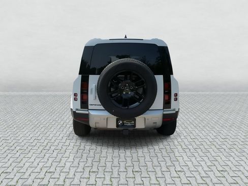 Used 2024 Land Rover Defender 110 S AWD/4WD image 7
