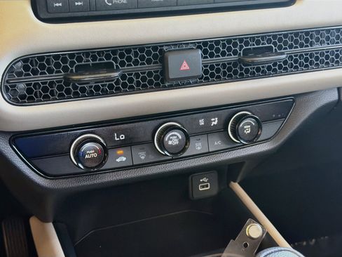Used 2025 Honda HR-V LX image 14