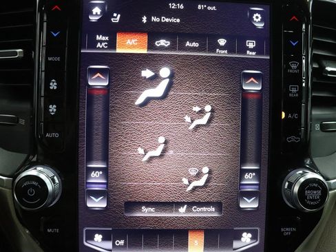 Used 2019 RAM 1500 Laramie AWD/4WD image 33