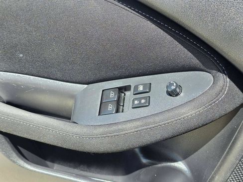 Used 2015 Nissan 370Z Coupe RWD image 24