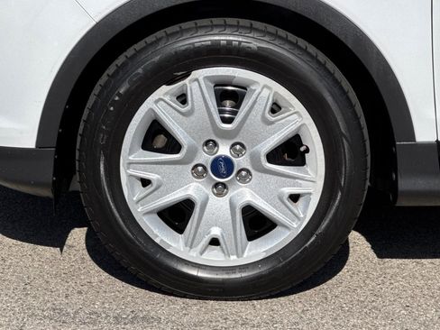 Used 2014 Ford Escape S FWD image 25