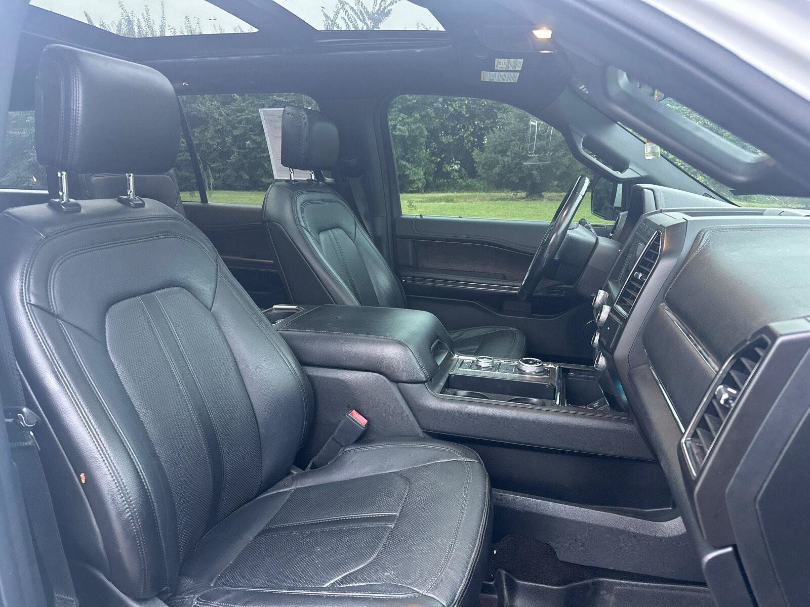 Used 2020 Ford Expedition Max Limited w/ Equipment Group 301A AWD/4WD image 18