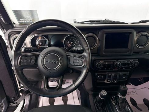 Used 2021 Jeep Wrangler Sport S image 21