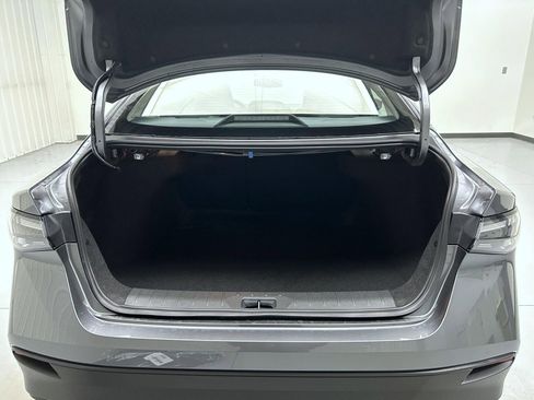 New 2026 Nissan Sentra SV image 9