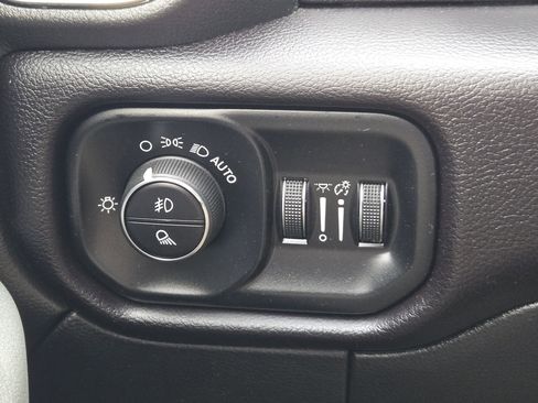 Used 2024 RAM 2500 Laramie w/ Night Edition image 25