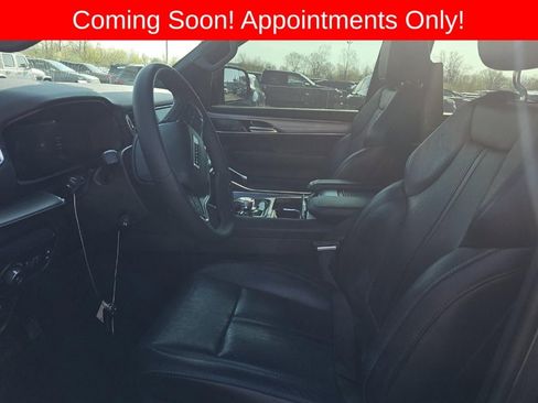 Used 2023 Jeep Wagoneer Series II AWD/4WD image 6