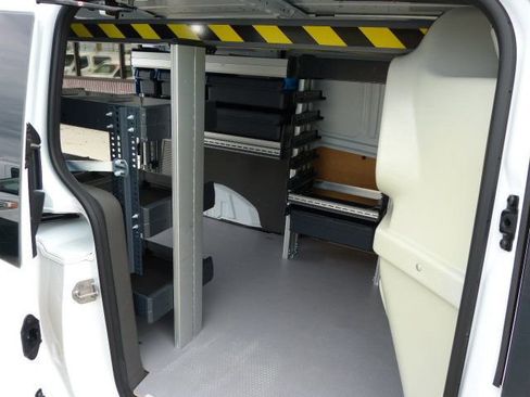 Used 2022 Ford Transit Connect XL image 19