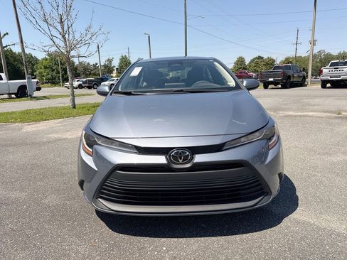 Used 2024 Toyota Corolla LE FWD image 10