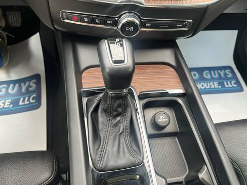 Used 2020 Volvo XC60 T6 Inscription AWD/4WD image 14
