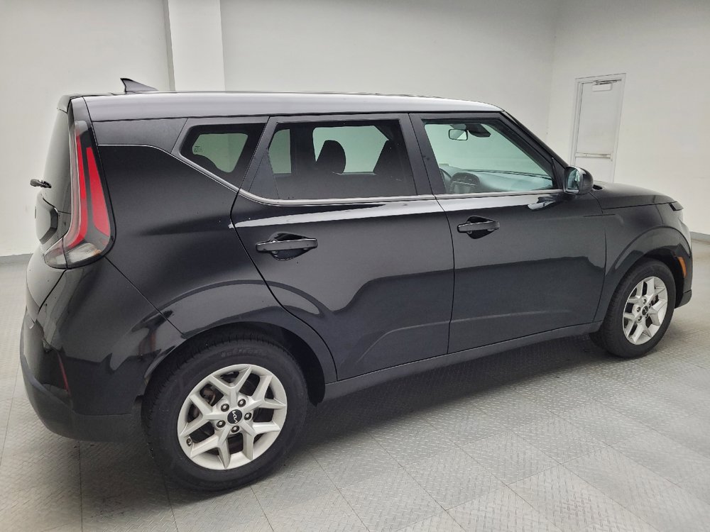 Used 2023 Kia Soul LX w/ Option Group 015 FWD image 10