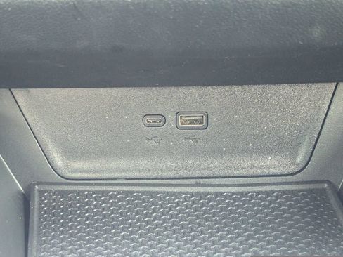 Used 2025 Chevrolet Equinox LT w/ Safety and Technology Package FWD image 28